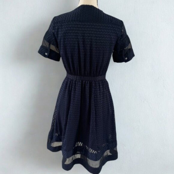 Banana Republic Textured Fit & Flare Dress - Size 0 - EUC - Full Skirt Mesh Navy - Picture 5 of 7